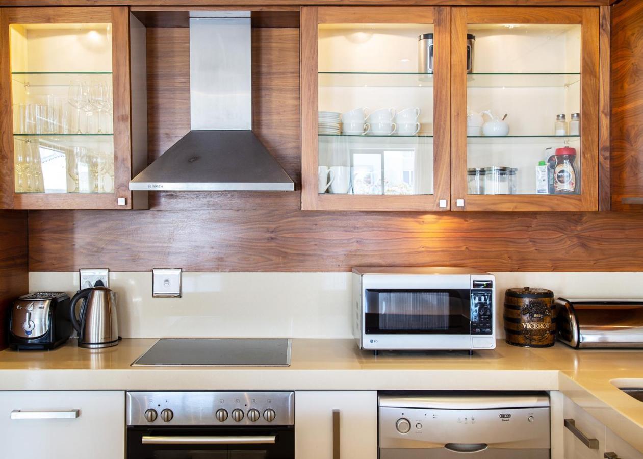 Marine Square Luxury Suites Hermanus Luaran gambar